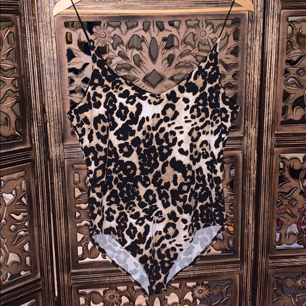 Gaze Leopard Print Bodysuit Size L